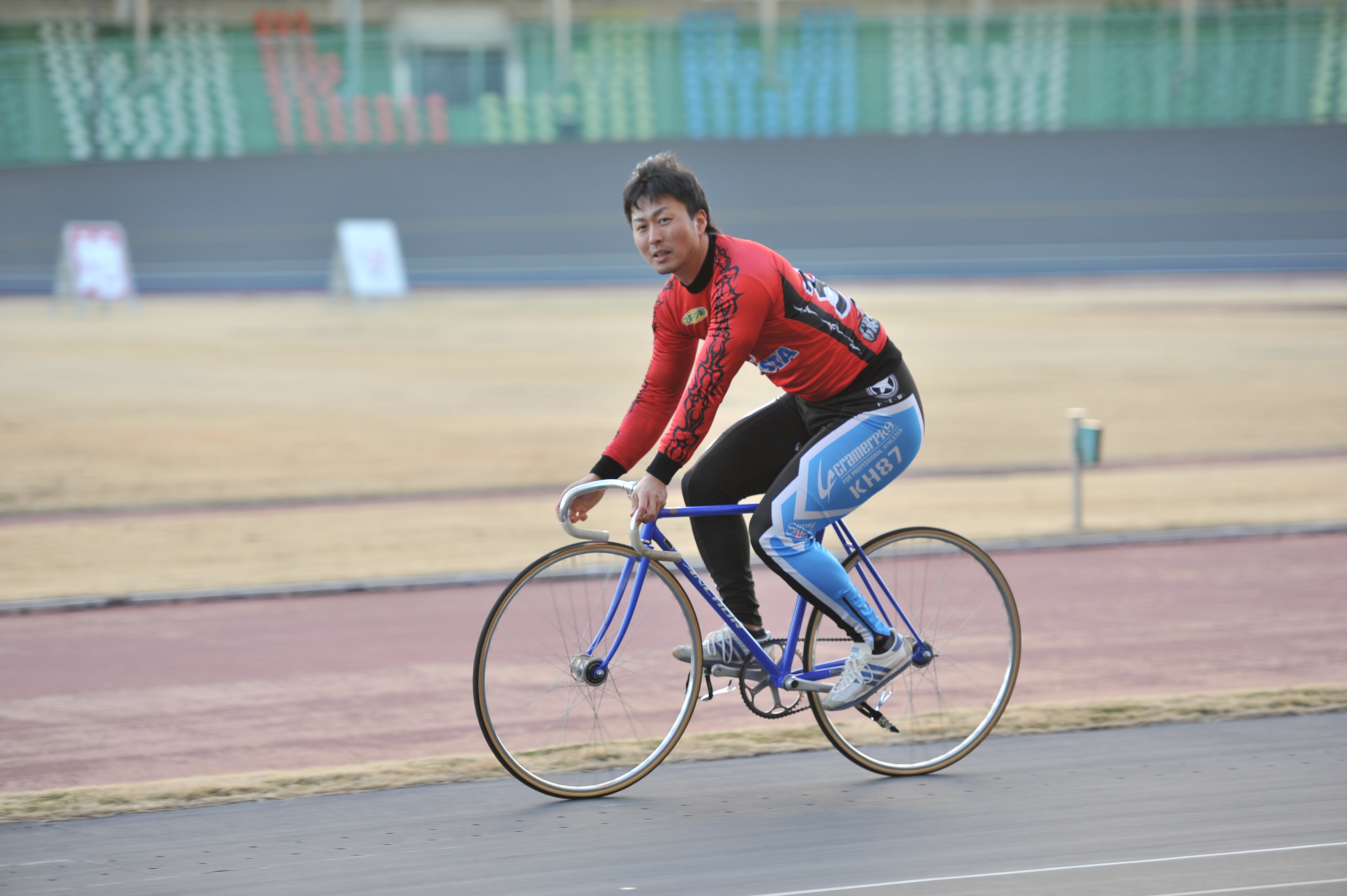 https://www.keirin-saitama.jp/omiya/wp-content/uploads/archives/%E3%83%9B%E3%83%BC%E3%83%A0%E3%83%9A%E3%83%BC%E3%82%B8%E7%94%A8.JPG