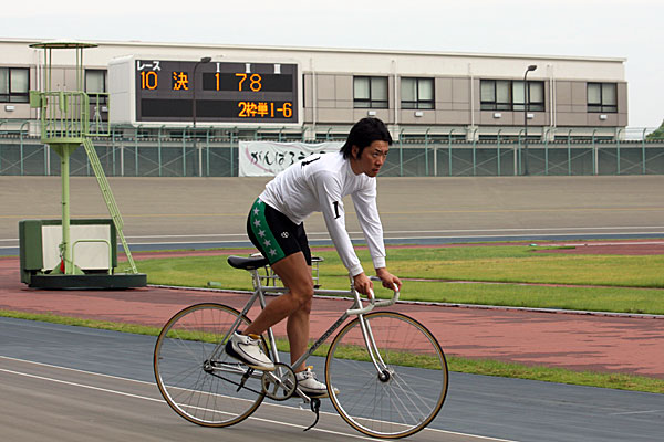 https://www.keirin-saitama.jp/omiya/wp-content/uploads/archives/20110611_ac1.jpg
