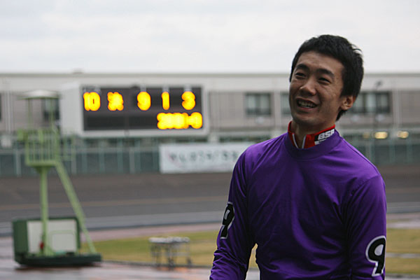 https://www.keirin-saitama.jp/omiya/wp-content/uploads/archives/20111201_ac2.jpg