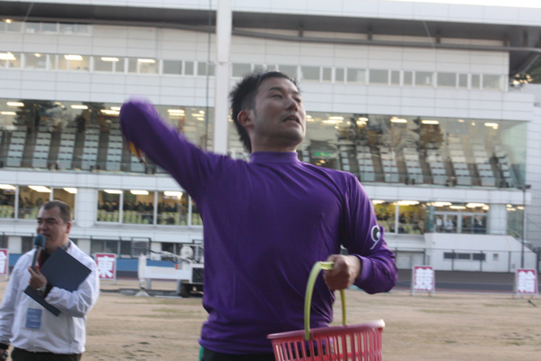 https://www.keirin-saitama.jp/omiya/wp-content/uploads/archives/20111220a1a.JPG