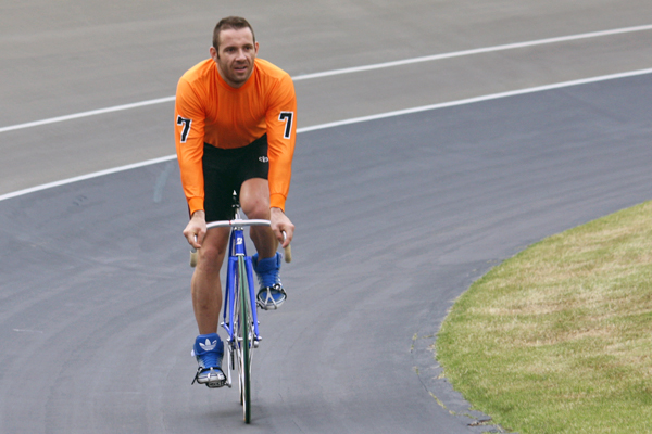 https://www.keirin-saitama.jp/omiya/wp-content/uploads/archives/20140523_peru1.jpg
