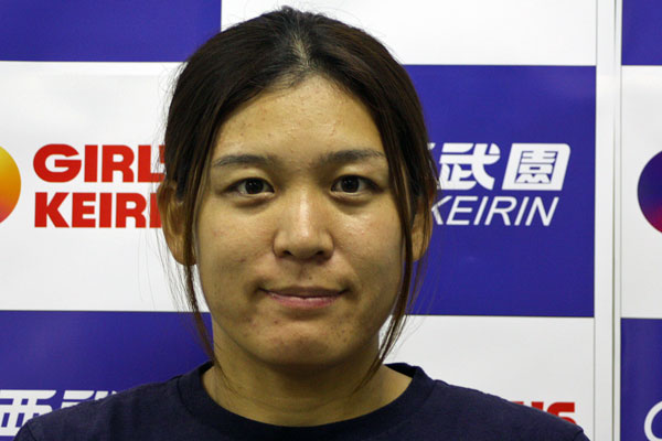 https://www.keirin-saitama.jp/seibuen/wp-content/uploads/archives/%E4%B8%AD%E6%9D%91%E7%94%B1%E9%A6%99%E9%87%8C.jpg