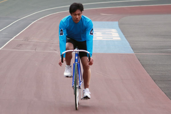 https://www.keirin-saitama.jp/seibuen/wp-content/uploads/archives/%E5%9D%82%E6%9C%AC%E9%81%B8%E6%89%8B%EF%BC%93.jpg