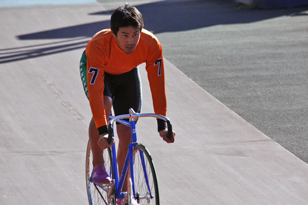 https://www.keirin-saitama.jp/seibuen/wp-content/uploads/archives/%E5%B0%8F%E6%9E%97%E9%81%B8%E6%89%8B%E6%9C%80%E7%B5%82%EF%BC%91.jpg