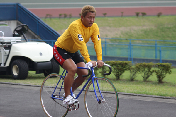 https://www.keirin-saitama.jp/seibuen/wp-content/uploads/archives/20100811_s1.jpg