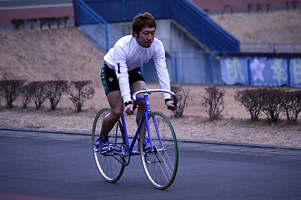 https://www.keirin-saitama.jp/seibuen/wp-content/uploads/archives/20110126_ac1.jpg