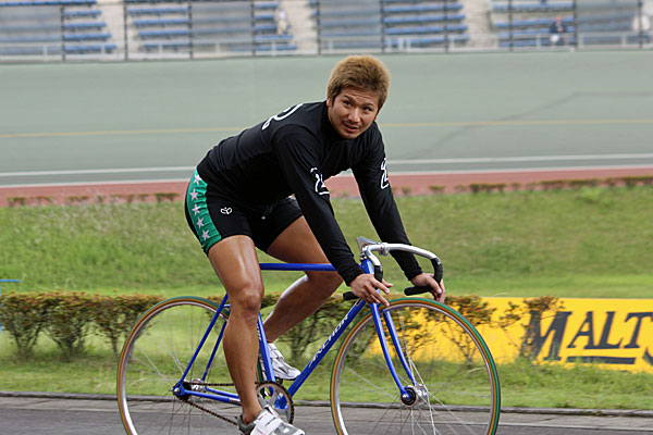 https://www.keirin-saitama.jp/seibuen/wp-content/uploads/archives/20110608_a1.jpg