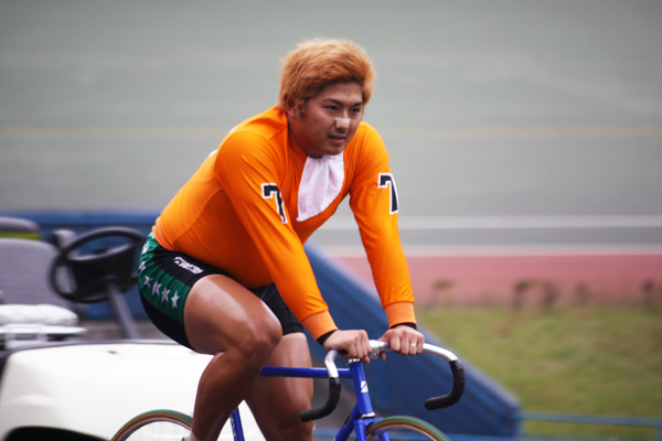 https://www.keirin-saitama.jp/seibuen/wp-content/uploads/archives/20111013_ac1.jpg