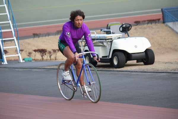 https://www.keirin-saitama.jp/seibuen/wp-content/uploads/archives/20120110_a1.jpg