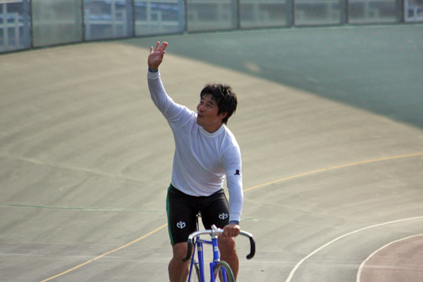 https://www.keirin-saitama.jp/seibuen/wp-content/uploads/archives/20170805_a2.jpg